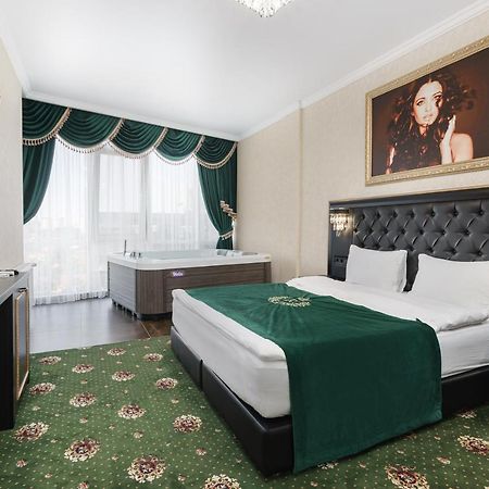 Apart Hotel D'Monica Odessa Eksteriør bilde