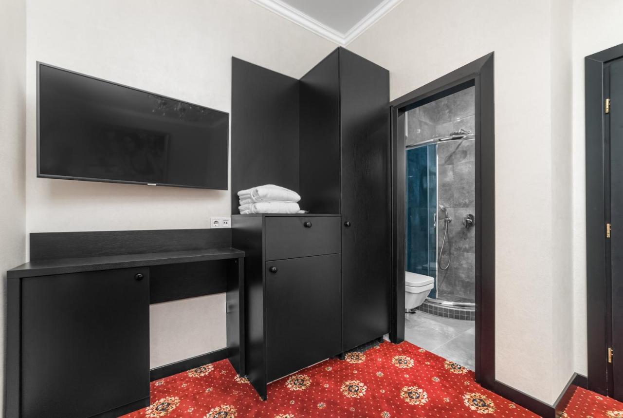 Apart Hotel D'Monica Odessa Eksteriør bilde