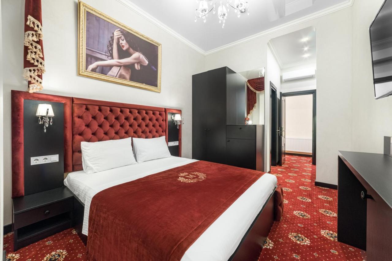 Apart Hotel D'Monica Odessa Eksteriør bilde