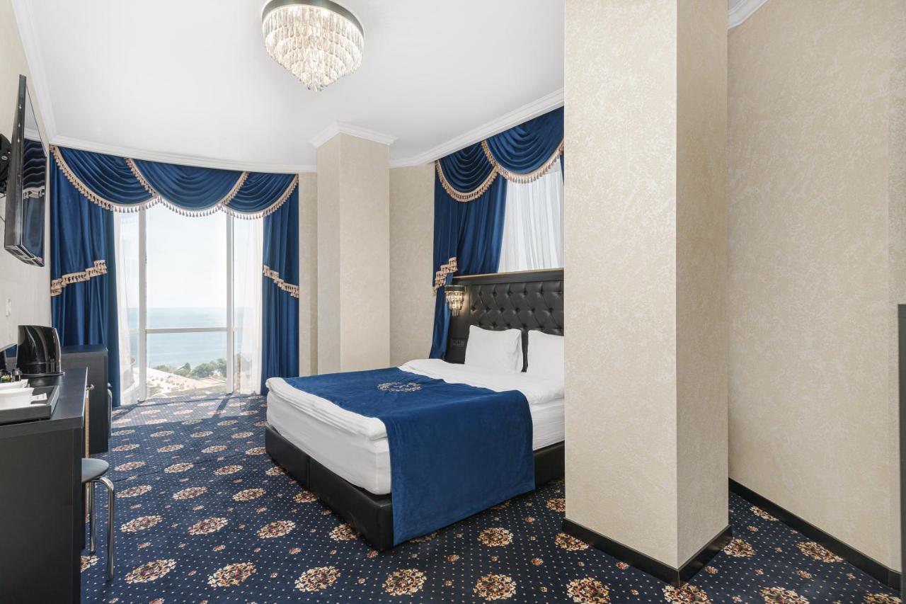 Apart Hotel D'Monica Odessa Eksteriør bilde