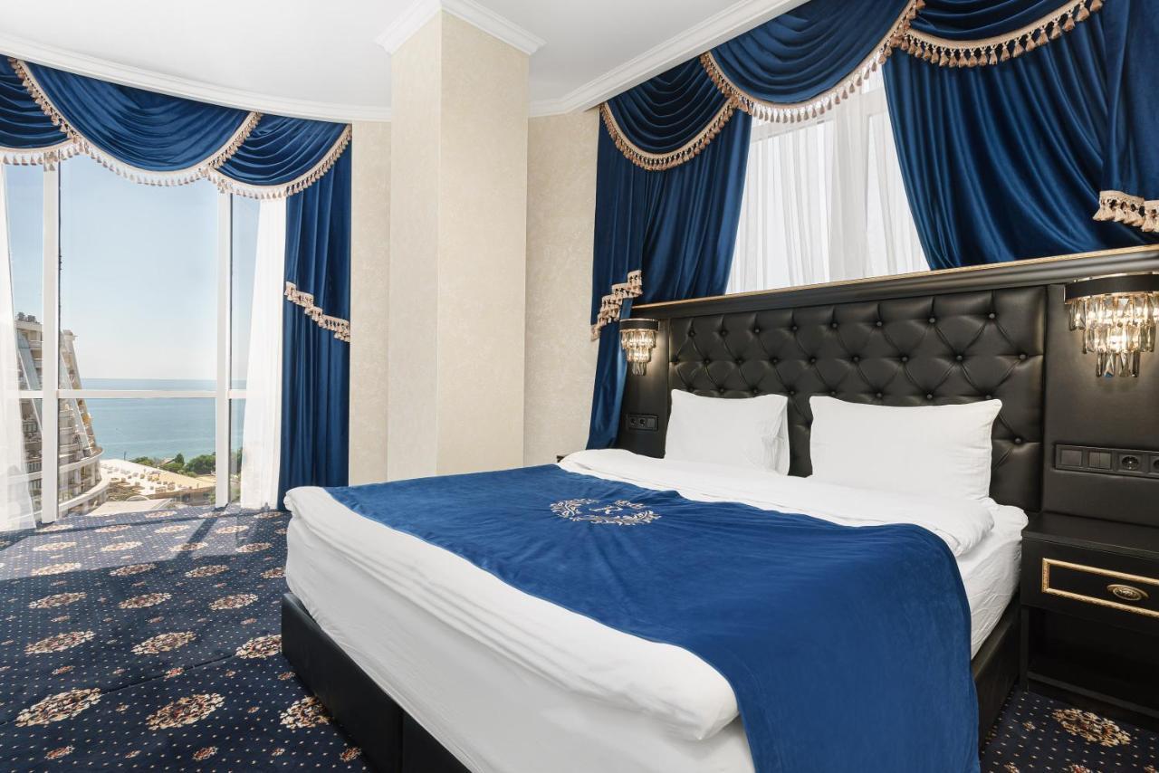 Apart Hotel D'Monica Odessa Eksteriør bilde