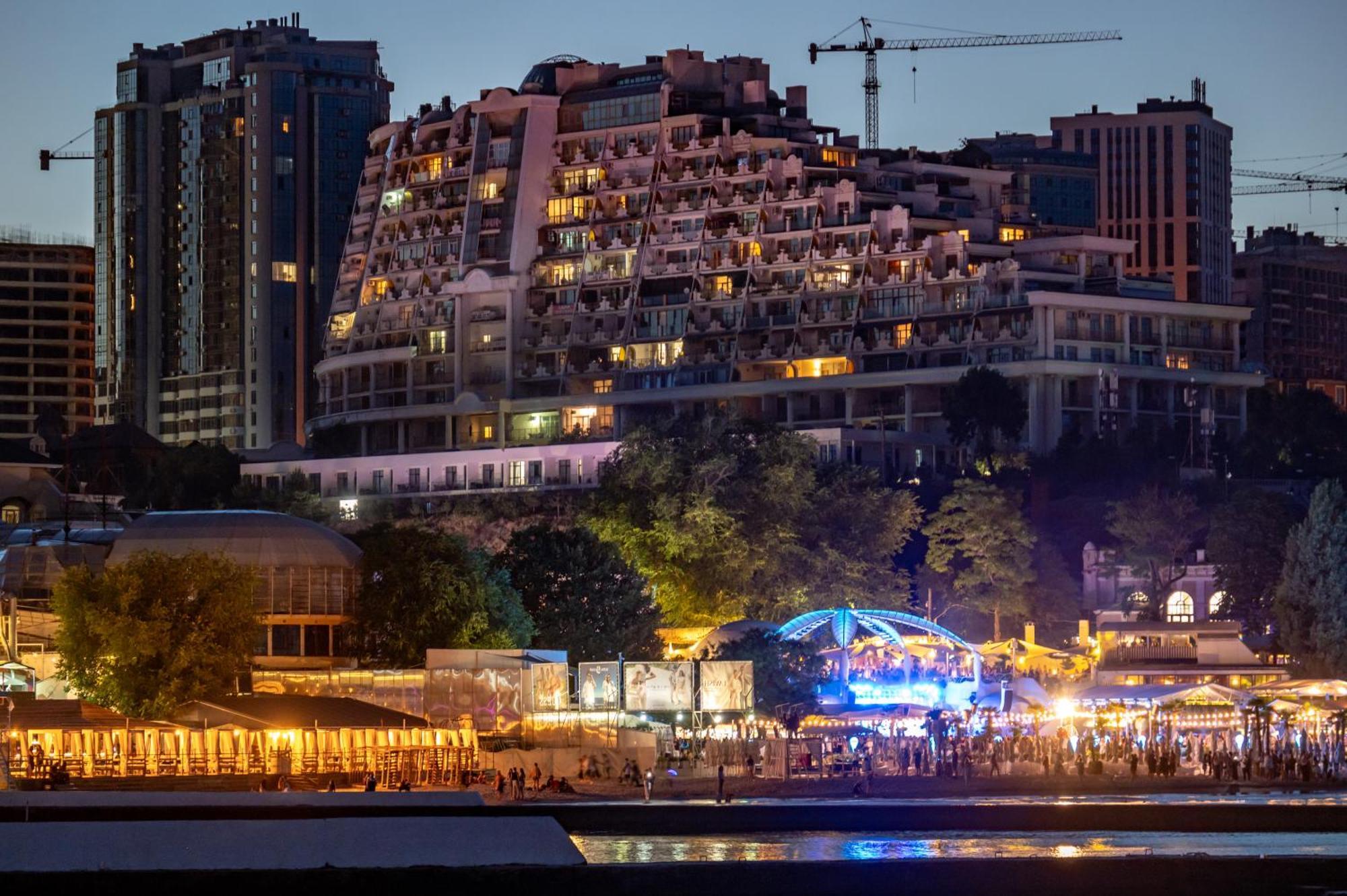 Apart Hotel D'Monica Odessa Eksteriør bilde